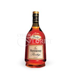Бутылка коньяка Hennessy VSOP 0.7 L